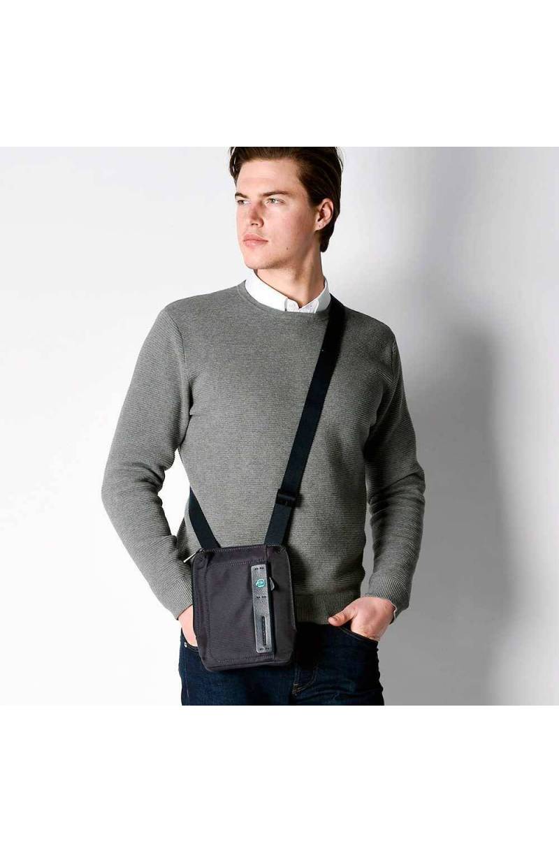 PIQUADRO Bolsa P16 Hombre Bandolera chevron/Azul - CA3084P16-CHEVBLU -  PoppinsBags